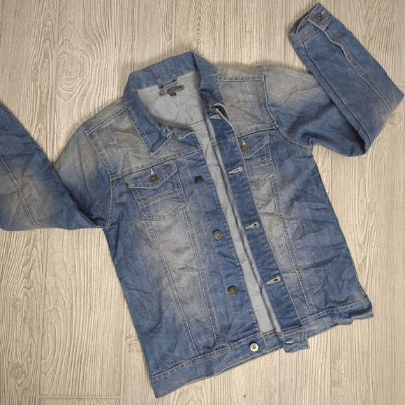 Vintage Women’s Size 14 Blue Light Wash Denim Trucker Jean Jacket Pockets - Picture 4 of 7